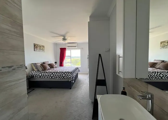 Beautiful Suite Game Park View
